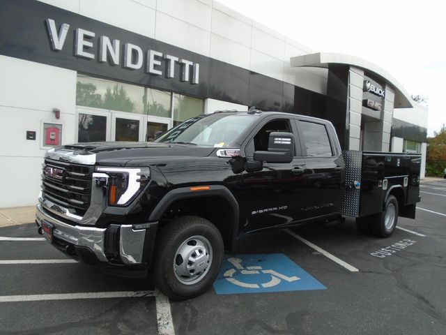 2025 GMC Sierra 3500HD Pro