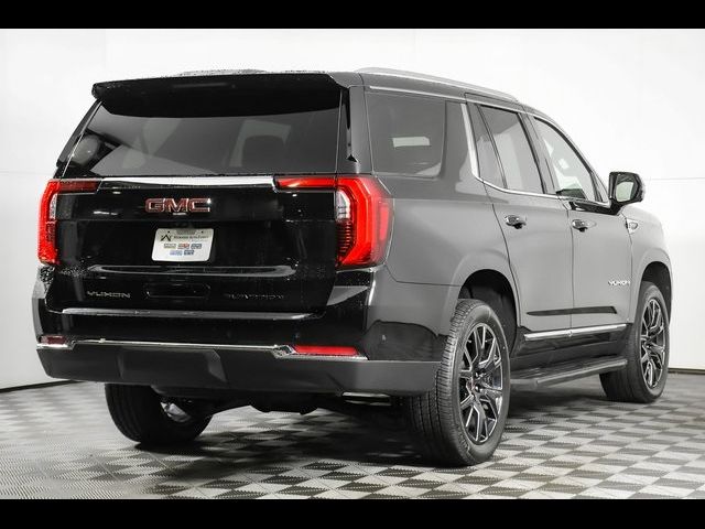 2025 GMC Yukon Elevation