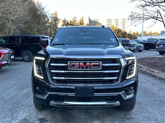 2025 GMC Yukon Elevation