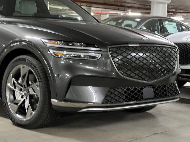 2025 Genesis Electrified GV70 Advanced