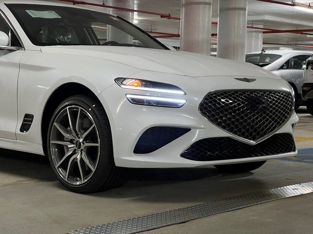 2025 Genesis G70 2.5T