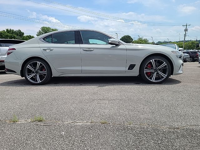 2025 Genesis G70 2.5T