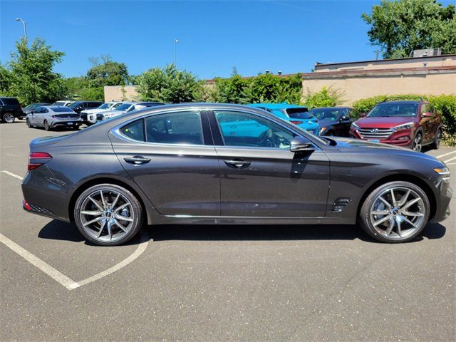 2025 Genesis G70 2.5T