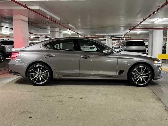 2025 Genesis G70 2.5T