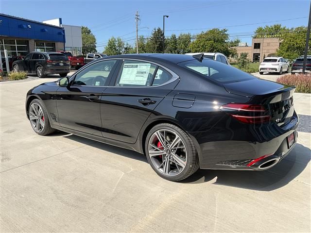 2025 Genesis G70 2.5T