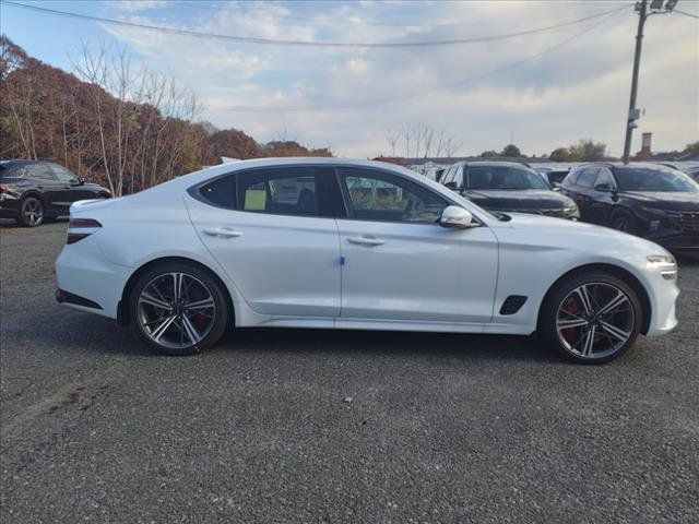 2025 Genesis G70 2.5T