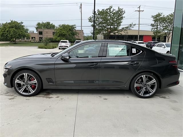 2025 Genesis G70 2.5T