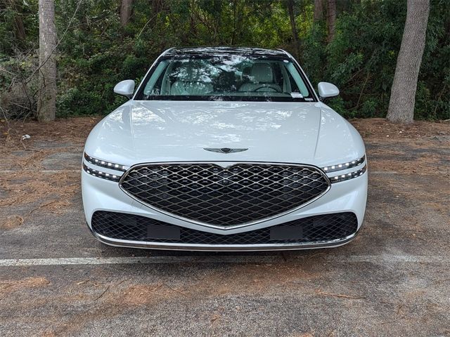 2025 Genesis G90 e-SC