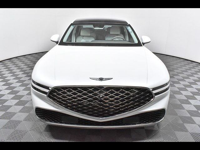 2025 Genesis G90 e-SC