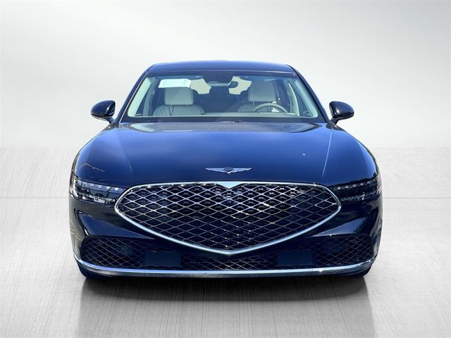 2025 Genesis G90 e-SC