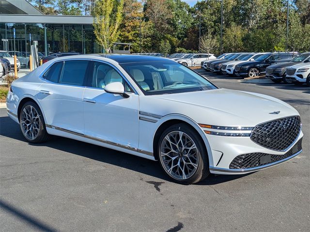 2025 Genesis G90 e-SC