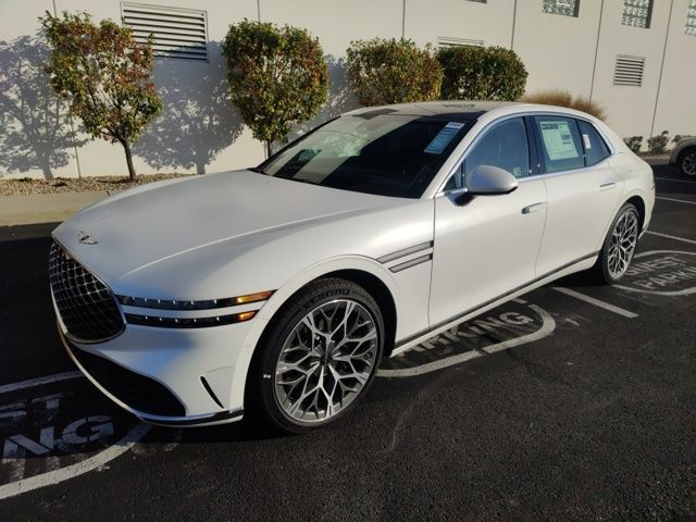 2025 Genesis G90 e-SC