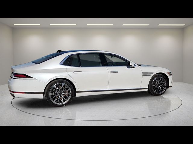 2025 Genesis G90 e-SC