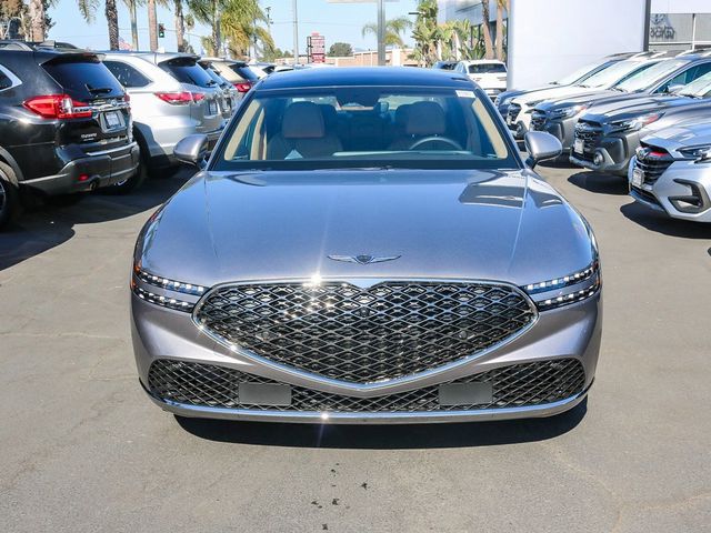 2025 Genesis G90 e-SC