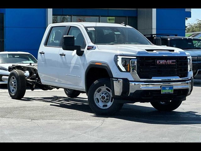 2025 GMC Sierra 2500HD Pro