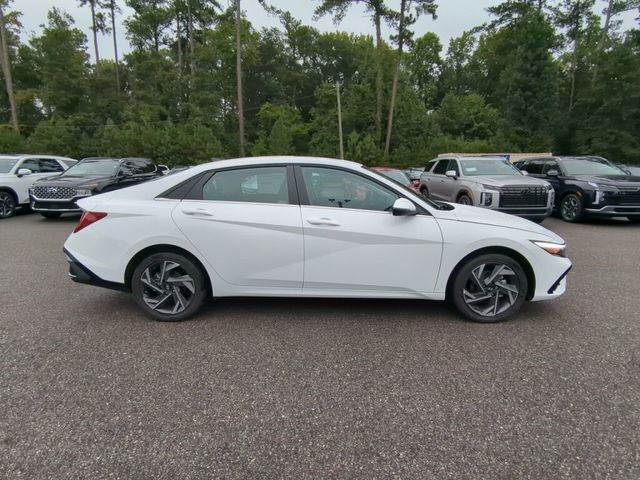 2025 Hyundai Elantra Hybrid Limited