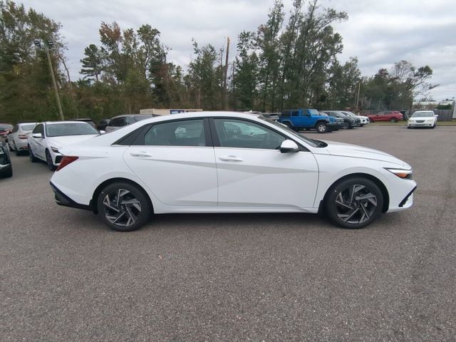 2025 Hyundai Elantra Limited