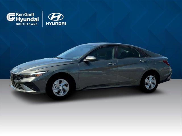 2025 Hyundai Elantra SE