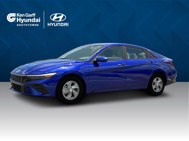 2025 Hyundai Elantra SE