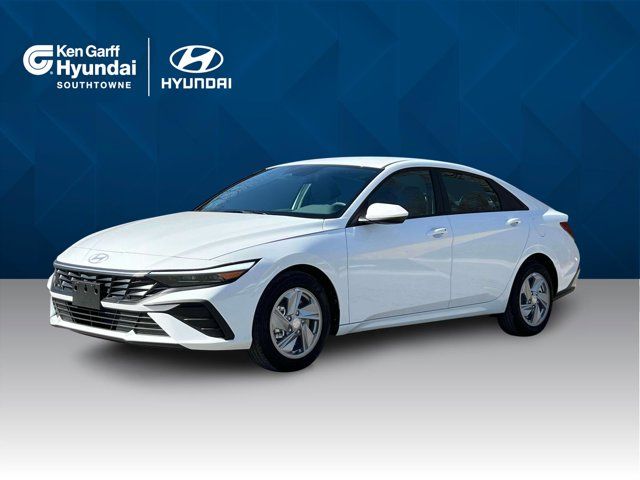 2025 Hyundai Elantra SE