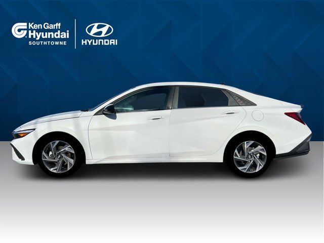 2025 Hyundai Elantra SEL Sport