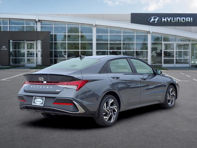 2025 Hyundai Elantra Hybrid SEL Sport