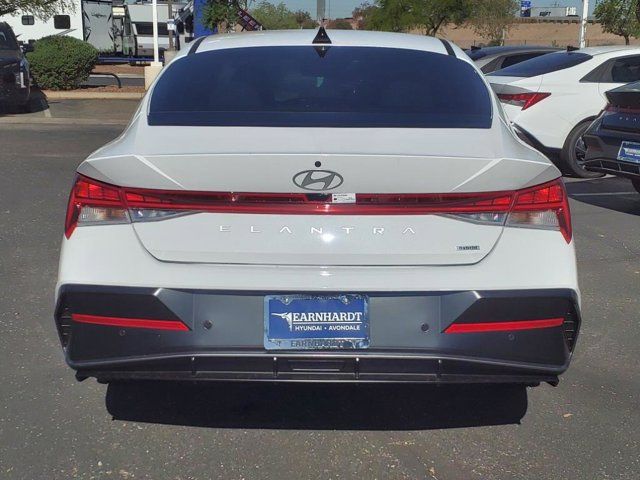 2025 Hyundai Elantra Hybrid Limited