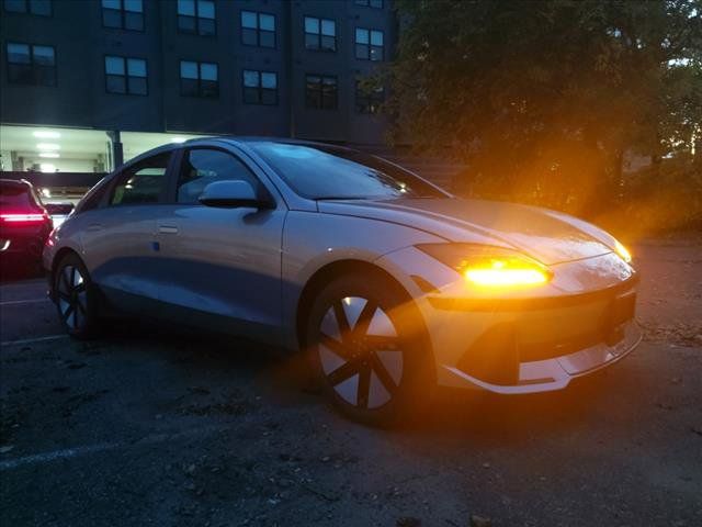 2025 Hyundai IONIQ 6 SE