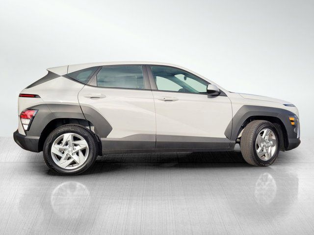 2025 Hyundai Kona SE