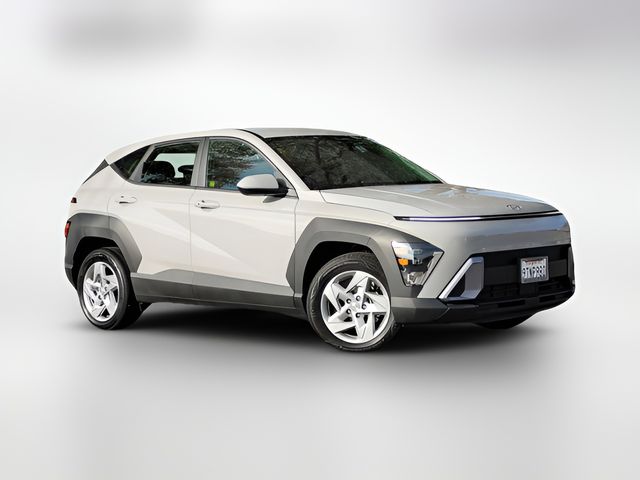 2025 Hyundai Kona SE