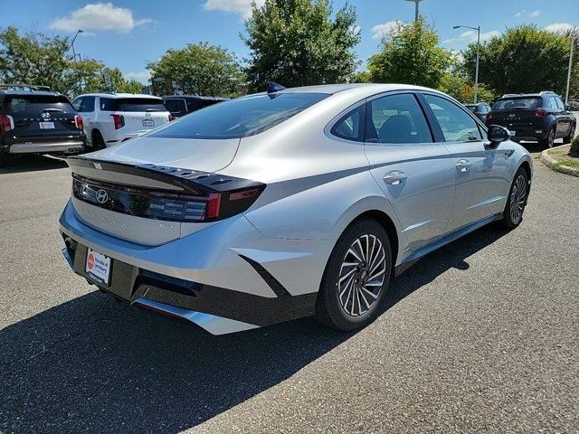 2025 Hyundai Sonata Hybrid SEL