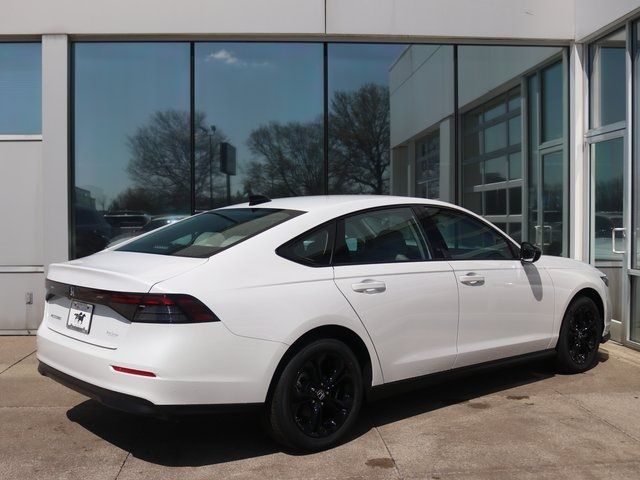 2025 Honda Accord Sedan SE