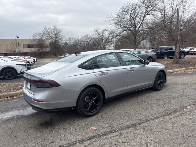 2025 Honda Accord Sedan SE