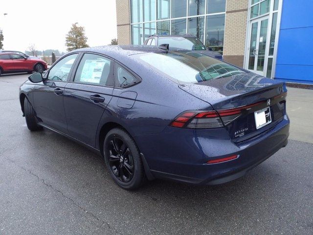 2025 Honda Accord Sedan SE