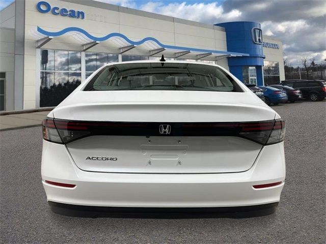 2025 Honda Accord Sedan SE