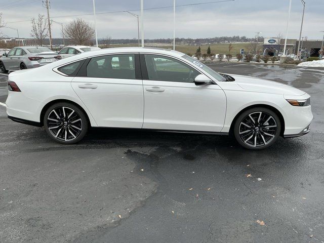 2025 Honda Accord Hybrid Touring