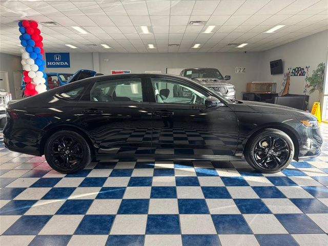 2025 Honda Accord Sedan SE