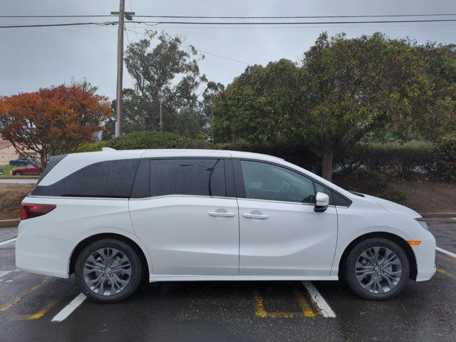 2025 Honda Odyssey Touring