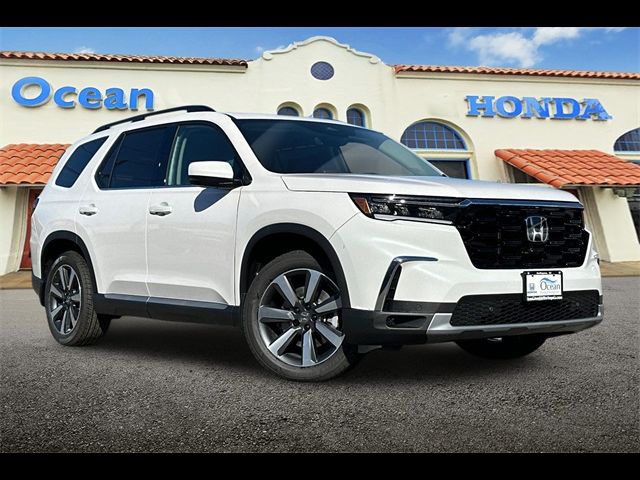 2025 Honda Pilot Touring