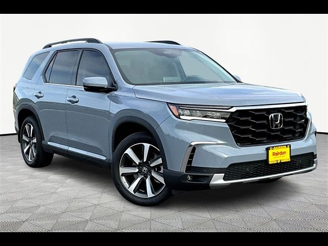 2025 Honda Pilot Touring