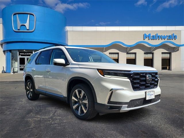 2025 Honda Pilot Touring