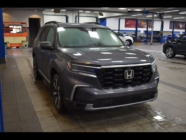 2025 Honda Pilot Touring