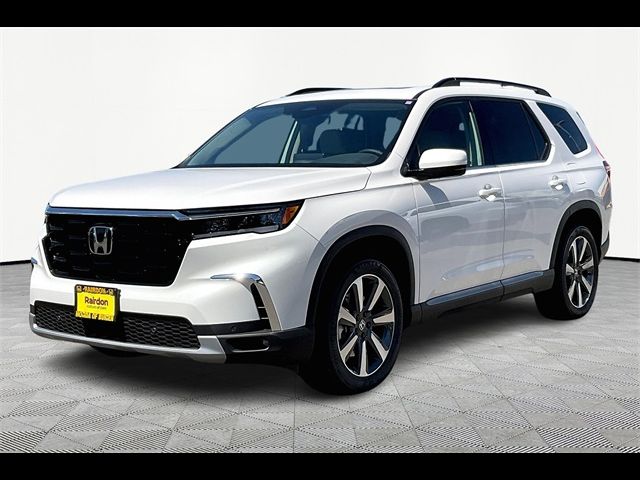 2025 Honda Pilot Touring