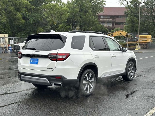 2025 Honda Pilot Touring