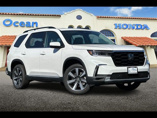 2025 Honda Pilot Touring