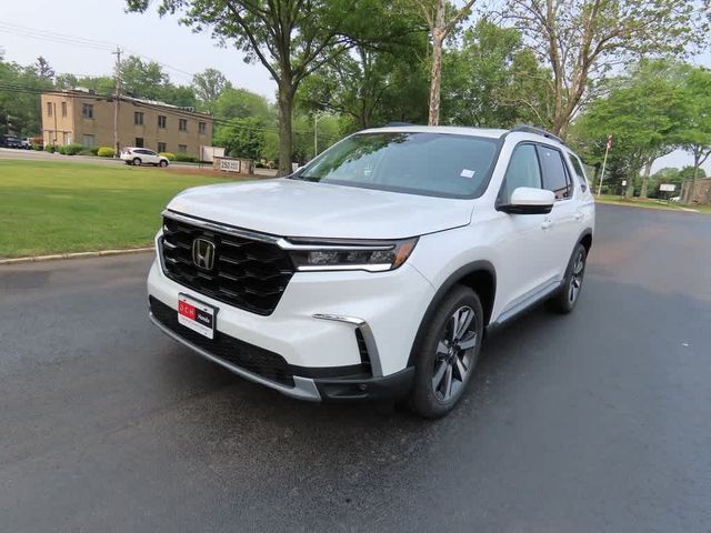 2025 Honda Pilot Touring