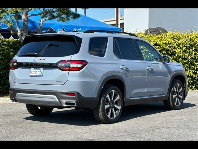 2025 Honda Pilot Touring