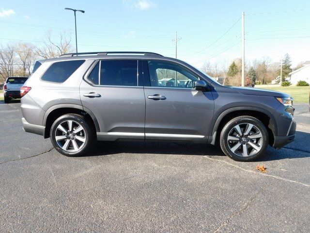 2025 Honda Pilot Touring