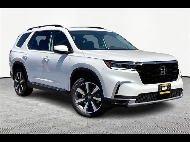 2025 Honda Pilot Touring