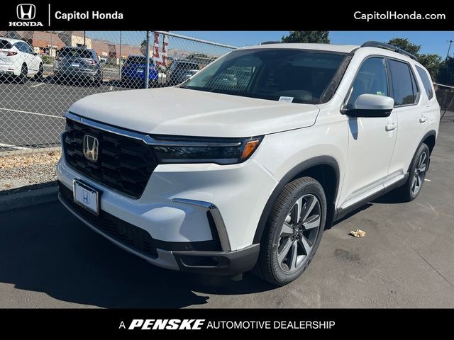 2025 Honda Pilot Touring